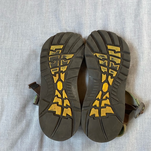 Women’s Chacos size 9 - Picture 2 of 3